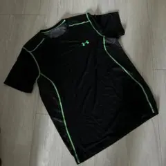 UNDER ARMOUR トレーニングシャツ