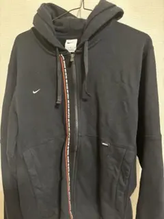 Nike ブラック フルジップ パーカー M