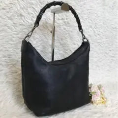✨美品✨グッチ ショルダーバッグ バンブー レザー 肩掛け ブラック