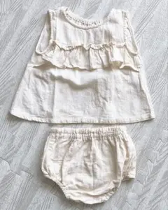 フリルチュニック　ショートパンツセット　アイボリー　70サイズ