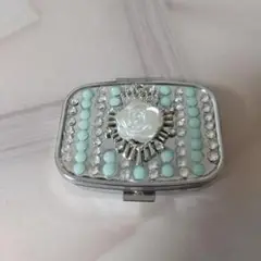 ピルケース ミントカラー スワロフスキー ハンドメイド