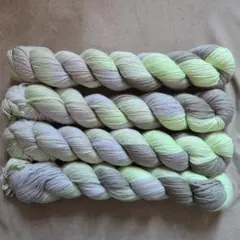 【新品未使用】シルク　毛糸　４本　200g　ライムグリーン　編み物　手芸