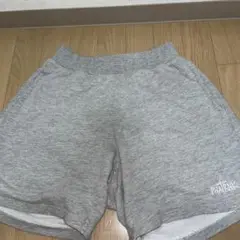 PHATRNK グレー ショートパンツ