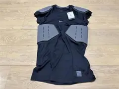 新品 NIKE ナイキ インナーシャツ ハイパーストロング 4パッド付き 黒