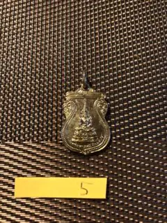 金色の仏像プラクルアン☆タイお守り　ネックレストップ　５