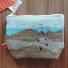 新品未使用　刺繍ポーチ　鳥取砂丘