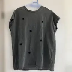 ニコアンド フレンチスリーブTシャツ ダークグレー ポンポン装飾