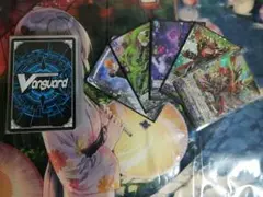 ヴァンガード　超勇爆裂　ケテルサンクチュアリ　RRR以下4コン 水曜日発送　③ Amazon.co.jp: ヴァンガード 超勇爆裂 ディセクション