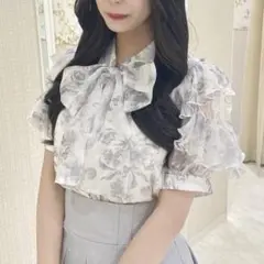 evelyn 肩フリル花柄BS