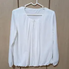 【美品】自由区　ホワイト 長袖ブラウス