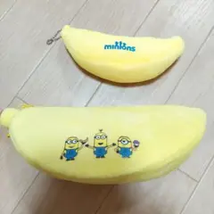 『新品』ミニオン バナナ型ポーチ 靴下付き