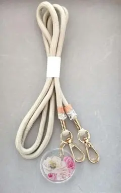 スマホショルダーストラップ ベージュ 花柄チャーム付き