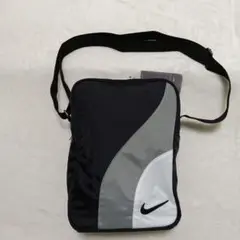 新品 Nike ナイキ ショルダーバッグ 黒/灰色/白