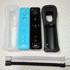 極美品　wiiリモコンプラス　青黒　カバー、ストラップ付き