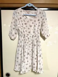 【美品】dazzlin 薄ピンク花柄ワンピース
