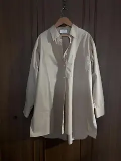 1er ベージュ 長袖シャツ オーバーサイズ