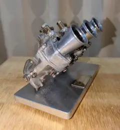 アルファロメオ　ツインカムエンジンモチーフ　マッキナロッサ アルファロメオ ツインカムエンジンモチーフ マッキナロッサ