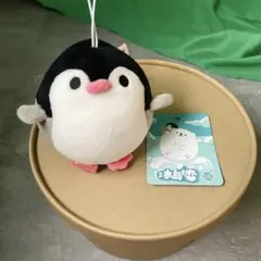 香港お土産　ペンギン　ぬいぐるみ
