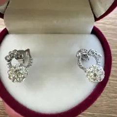 2768 ハローキティクリスタルボール付きピアス