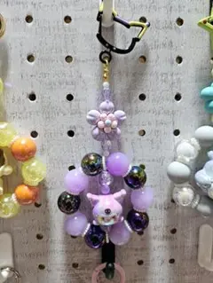 2、ハンドメイド クロミのキャラクター付きパープルストラップ
