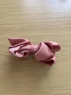 ピンク リボン型 ヘアクリップ