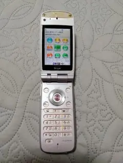 折りたたみ式FOMA 携帯電話 ピンク