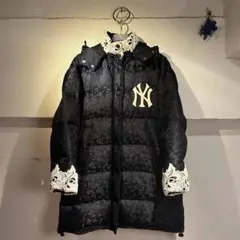GUCCI × NYヤンキース オーバーサイズダウンコート