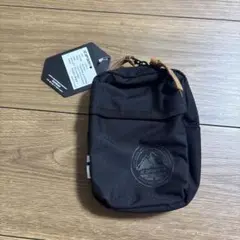 ICEPEAK ブラックナイロンポーチ カラビナ付き