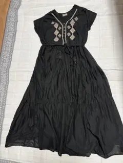 Babブラック刺繍入りロングワンピースMサイズ