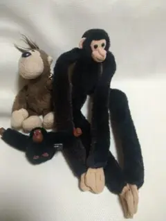 可愛らしいサル君　3体セットぬいぐるみ　　こ385