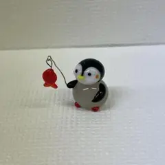 ガラス細工　釣りペンギン