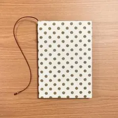 《 四六判》ブックカバー ハンドメイド ゴールドドット キナリ