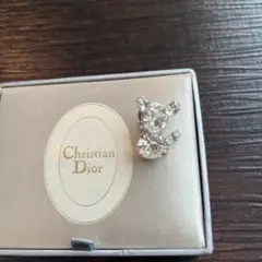 ブローチ　クリスチャンディオール　ストーンピンバッチ
