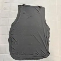 タンクトップ　ヨガウエア