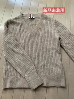 新品Tommyニット