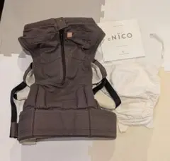 キューズベリー NICO 抱っこ紐 スモーキーブラウン（ヘッドカバー付き）