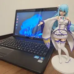 美品　高性能　薄型　ノートパソコン　大画面で作業性も抜群！