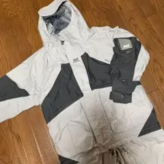ヘリーハンセン スノボウェア上下 美品