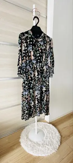 ボンメルスリー　花柄 ワンピース 未使用
