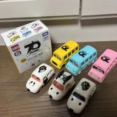 PEANUTS生誕70周年記念 ドリームトミカコレクション 全6種 Amazon | トミカ PEANUTS 生誕70周年記念 ドリームトミカ