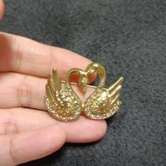 白鳥 スワン ブローチ