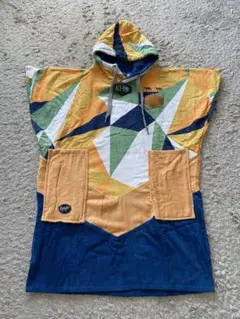 新品‼︎美品‼︎ サーフポンチョ　お着替えポンチョ