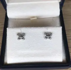 ヴァンドーム青山 バタフライピアス