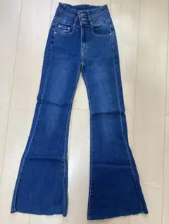 Item thumbnail for item 11623624-c58e-4f6f-87f2-6fb14d224367