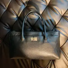 Chanel ショルダーバッグ (すごく使用しやすい!)
