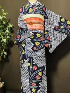 【115】■送料無料■ 浴衣【有松絞り】高級浴衣 市松 モダン チューリップ