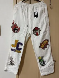 刺繍入りホワイトデニムパンツ