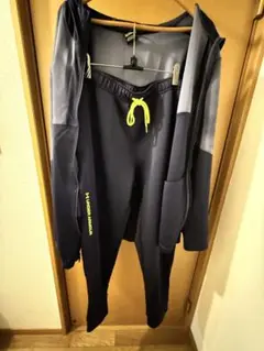 Under Armour 5xl フード付きセットアップ
