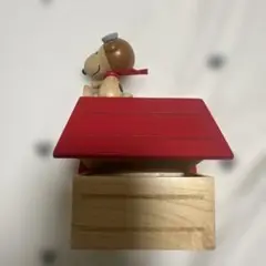 スヌーピー 木製置物 犬小屋型