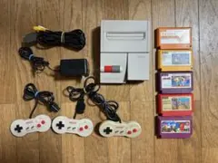 ニューファミコン本体 コントローラー3個 ゲームソフト5本付き